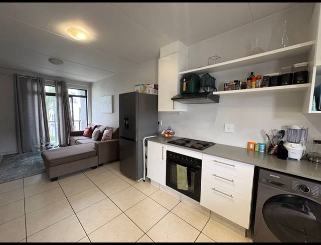 2 BEDROOM APARTMENT TO LET IN BALLITO COMMERCIAL DISTRICT